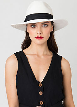 Pia Rossini Tobago White & Black Hat