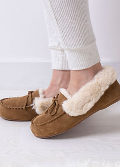 Totes Isotoner Ladies Genuine Suede Moccasin with Faux Fur Lining