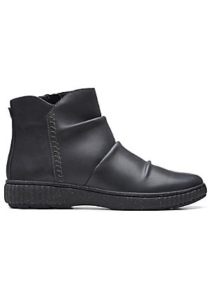 Clarks wide fit boots sale hotsell