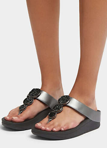 FitFlop Pewter Black Halo Bead-Circle Metallic Toe-Post Sandals | Curvissa