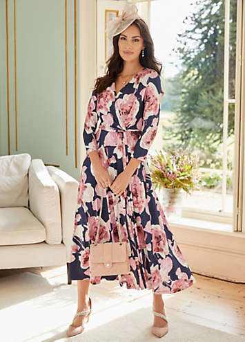 Kaylee's Floral Raglan Dress – Fancy Tiger Crafts Co-op