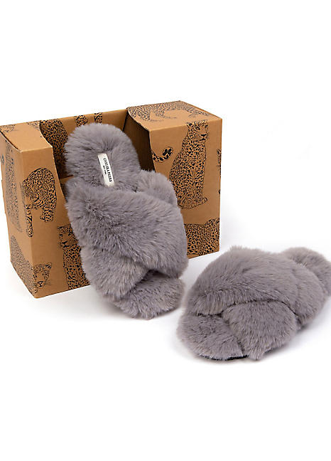 Chelsea Peers NYC Fluffy Cross Strap Slider Slippers Curvissa