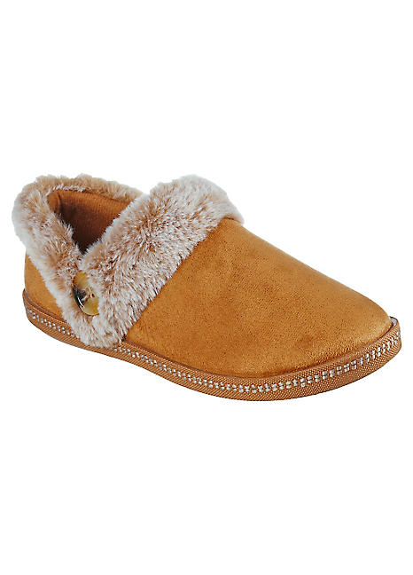 Skechers memory foam wide deals