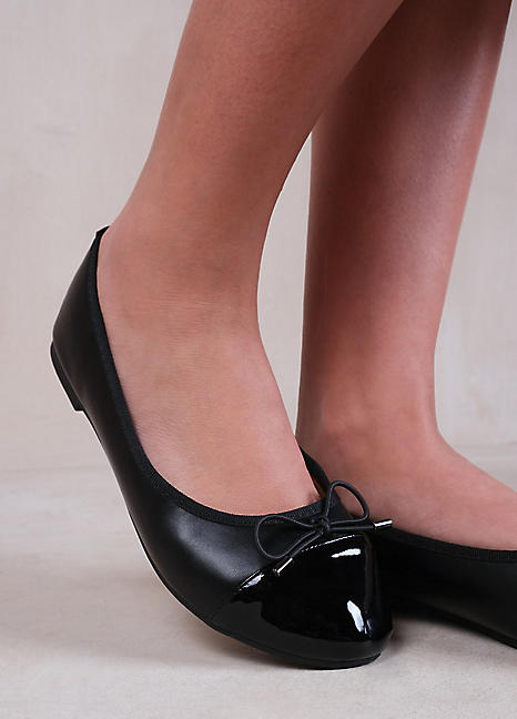 Where's That From Janice Extra Wide Fit Black Bow Detail