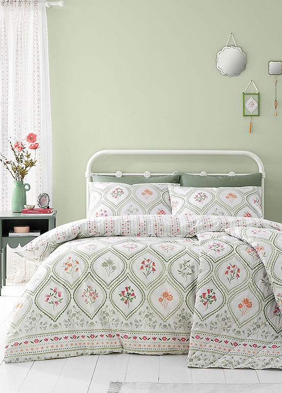 Catherine Lansfield Cameo Floral Duvet Cover Set | Curvissa