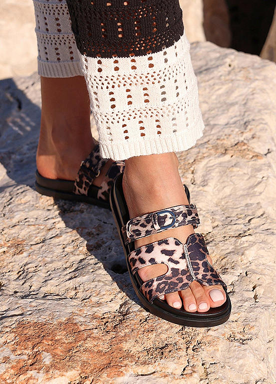Linzi Ramsden Linzi Rowan Leopard Print Link Sandals | Curvissa