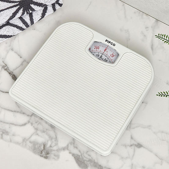 Pifco White Mechanical Bathroom Scales Curvissa