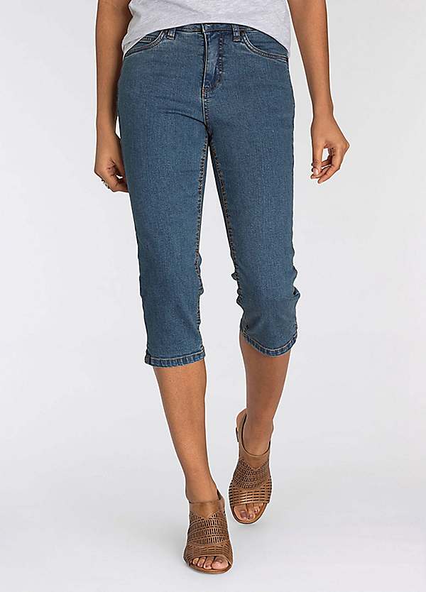 Arizona Comfort Fit Capri Jeans | Curvissa | High Waist Jeans