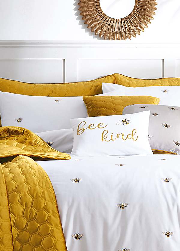 embroidered bee duvet