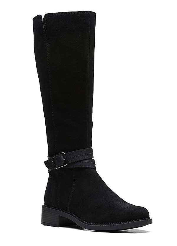 Clarks flat hot sale black boots