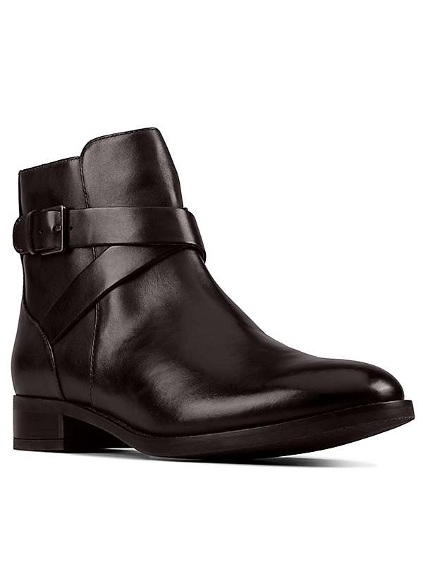 clarks buckle boots