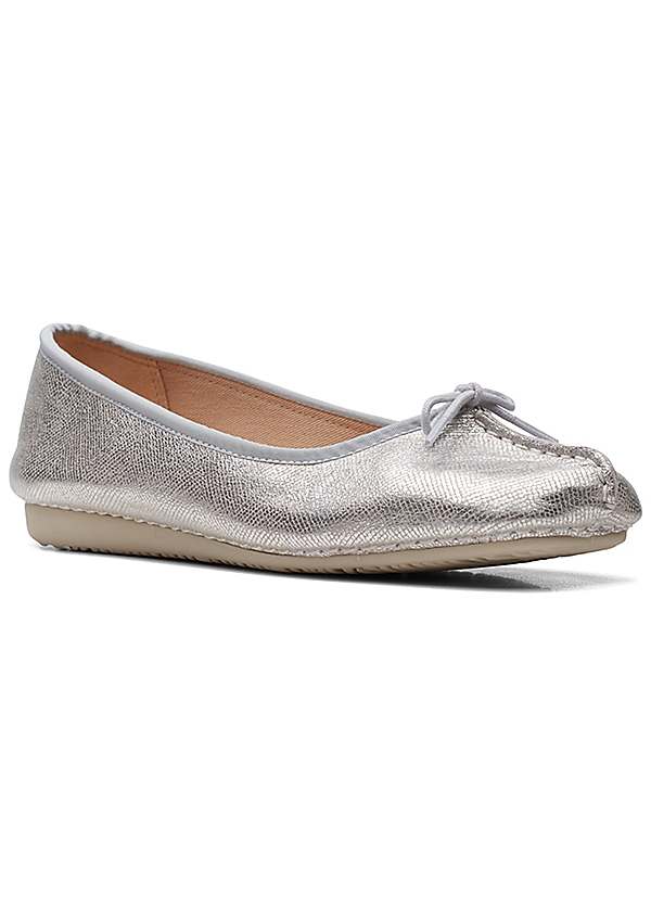 Clarks Ladies Silver Freckle Ice Shoes | Curvissa
