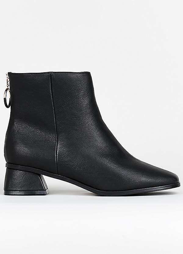 evans wide fitting ankle boots