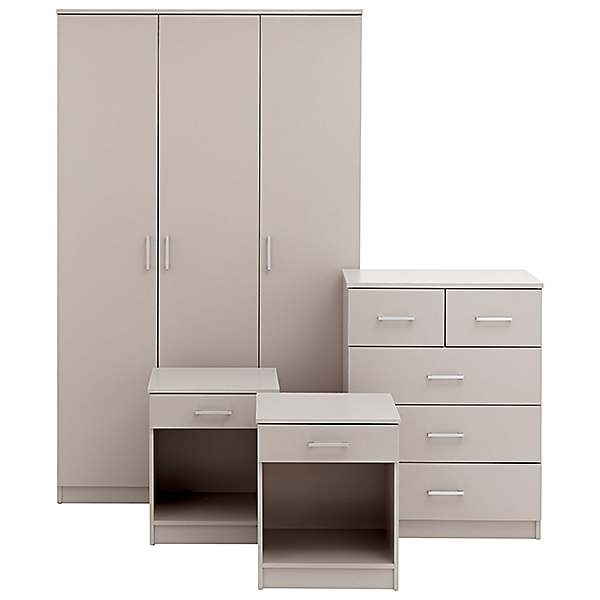 GFW Panama 4 Piece Bedroom Set Curvissa