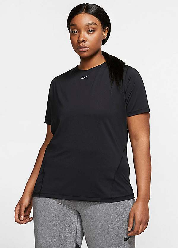 nike pro plus size